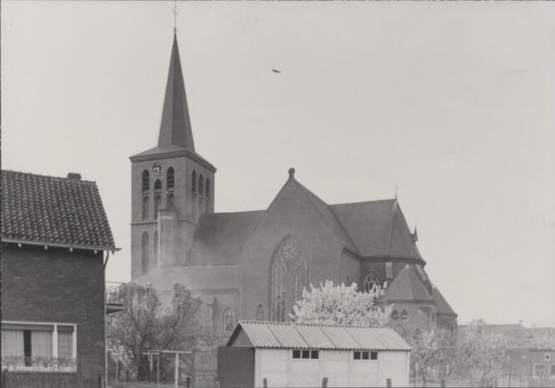 https://www.bhic.nl/memorix/images/search/detail/f7077221-ecd5-c896-3c2e-df6f56de2a7f/media/575caa6d-0926-cff7-c69f-3b7653724aa1?mode=detail&view=horizontal&rows=1&page=3&fq%5B%5D=search_s_plaats:%22Beugen%22&fq%5B%5D=search_s_inhoud:%22religieus%22&sort=random%7B1788199508839%7D%20asc
